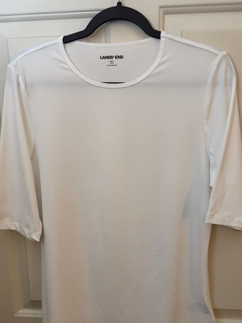 Lands' End Swim Tee Rash Guard UPF 50 in White Size - M/L or 10-12  **NWOT** - Picture 11 of 12
